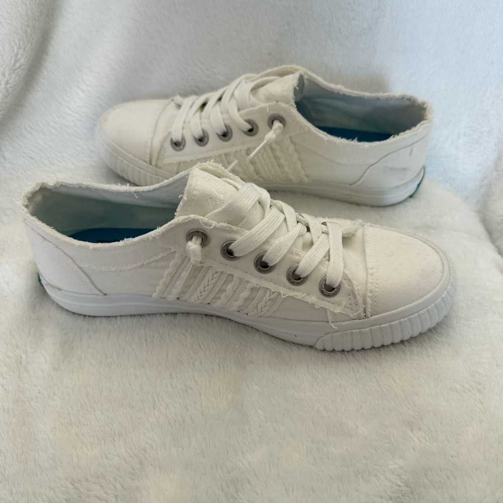 Blowfish White Canvas Lace-Ups